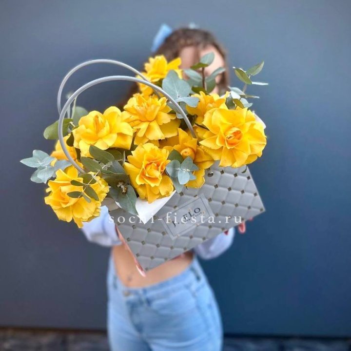 Сумочка с розами "Эдель" в Костроме