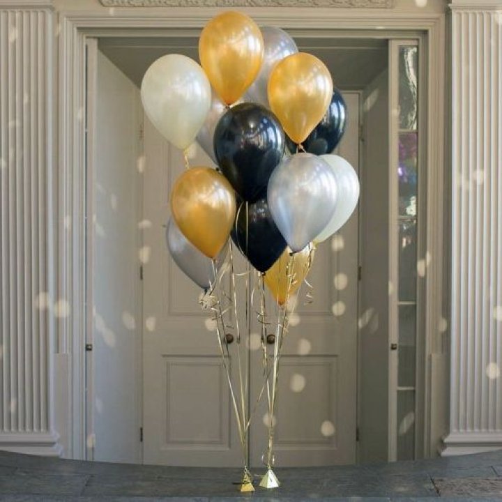 Фонтан шаров "Фаерворк" в Костроме