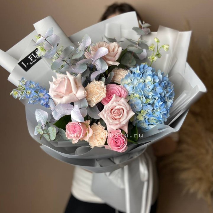 Букет с гортензией № 4 в Костроме