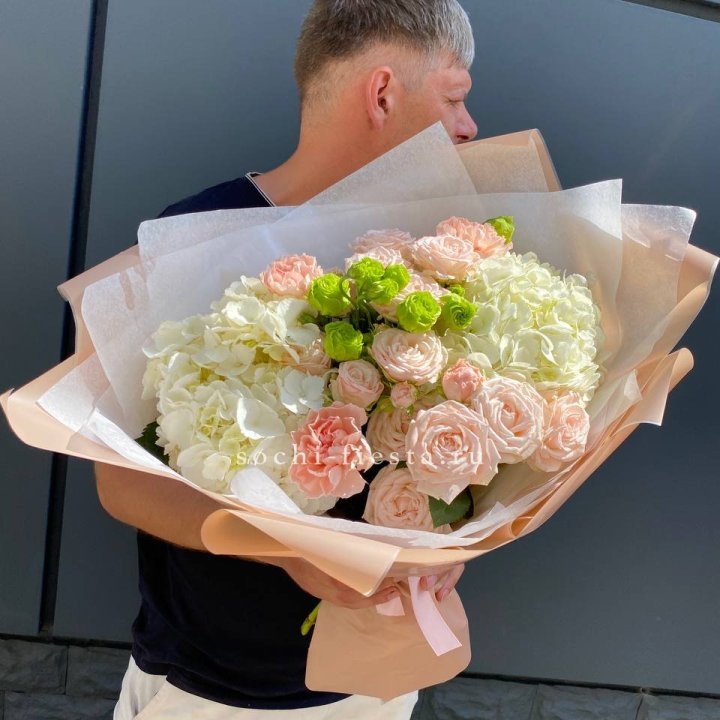 Авторский букет "Нежный крем" в Костроме