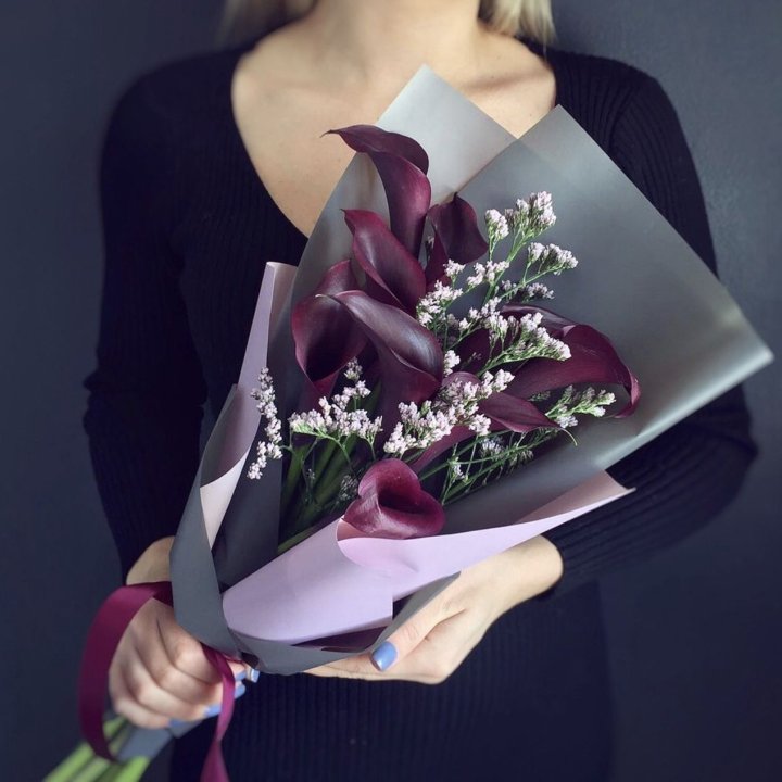 Букет фиолетовых калл в Костроме