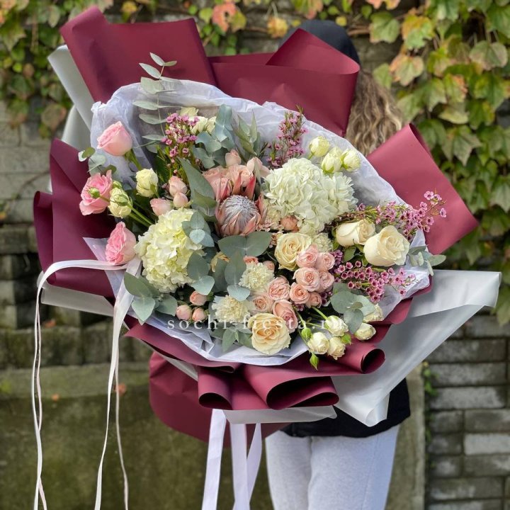 Авторский букет с протеей №1 в Костроме