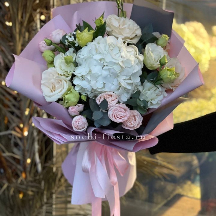 Букет с гортензией №3 в Костроме