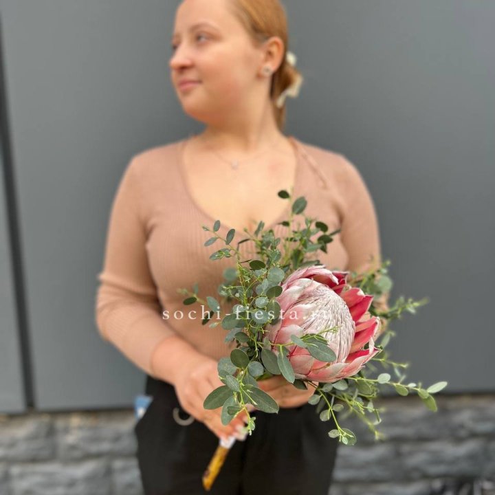 Свадебный букет "Протея" в Костроме