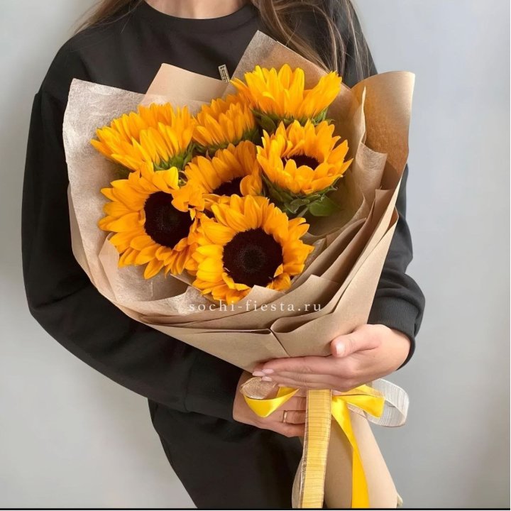 Букет из подсолнухов в Костроме