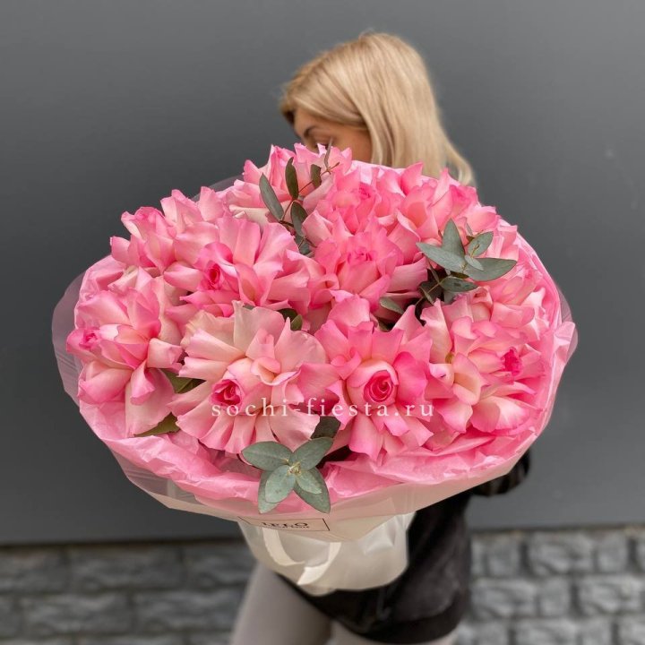 11 французских роз в Костроме