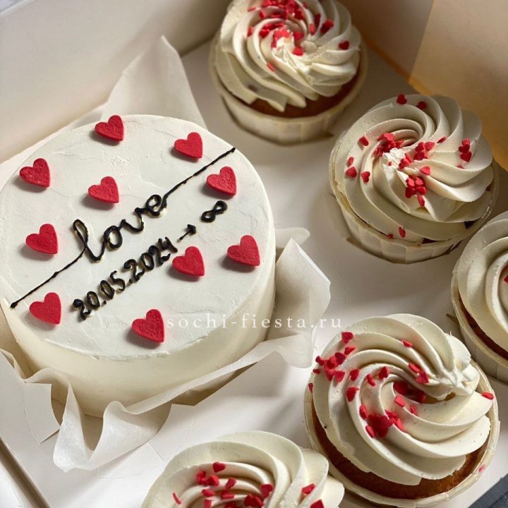 Капкейки и бенто-торт "Любимые" в Костроме