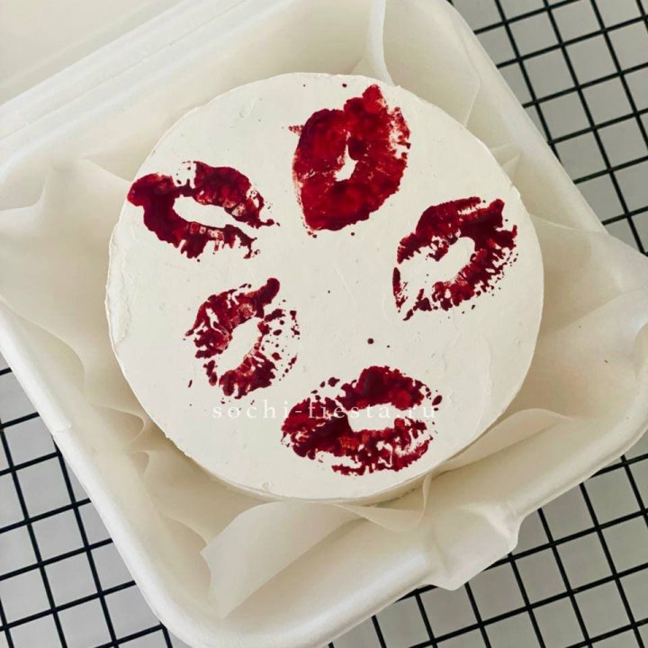 Бенто-торт "Поцелуй" в Костроме