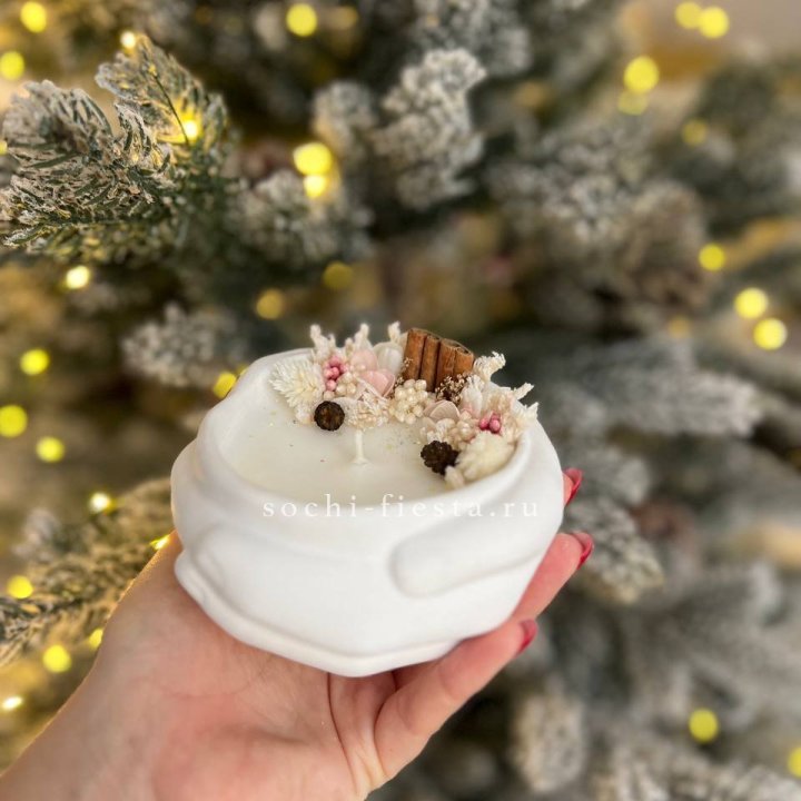 Свеча ароматическая в гипсе Руки с корицей в Костроме