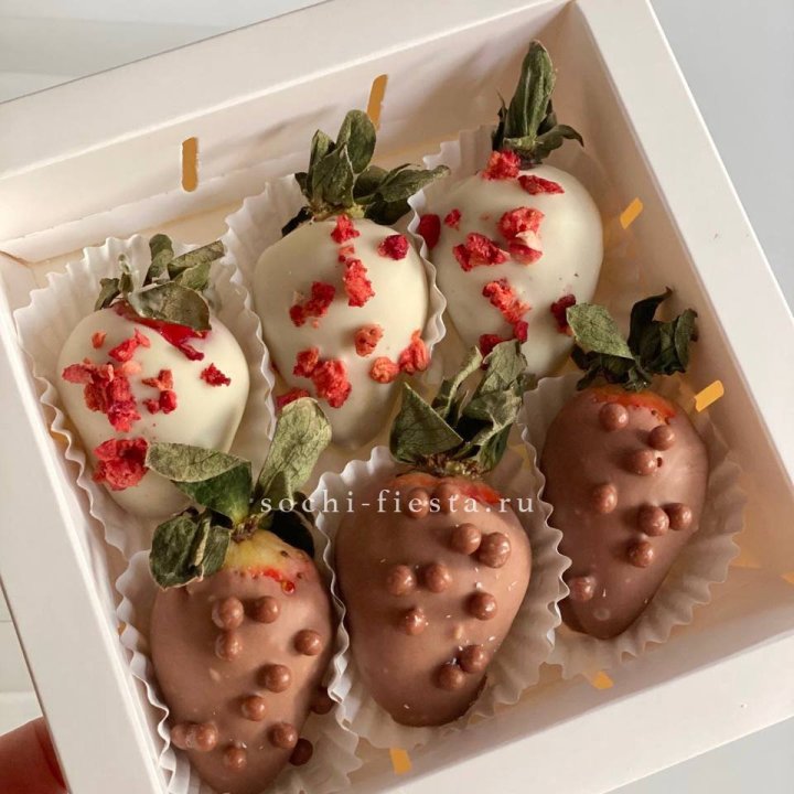 Клубника в шоколаде 6 ягод в Костроме