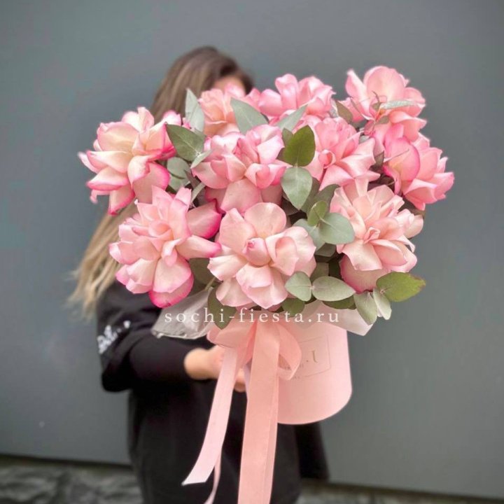 11 Фрунцузских роз "Венди" в Костроме