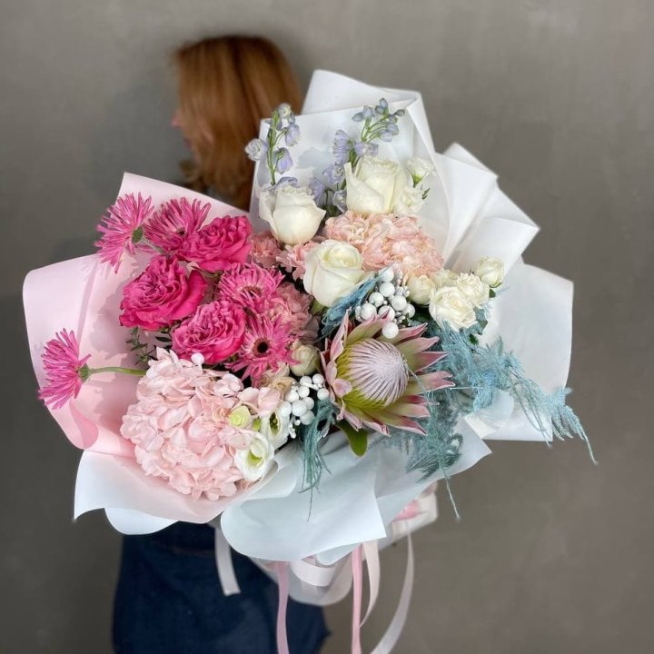 Дизайнерский букет "Фантастик" в Костроме