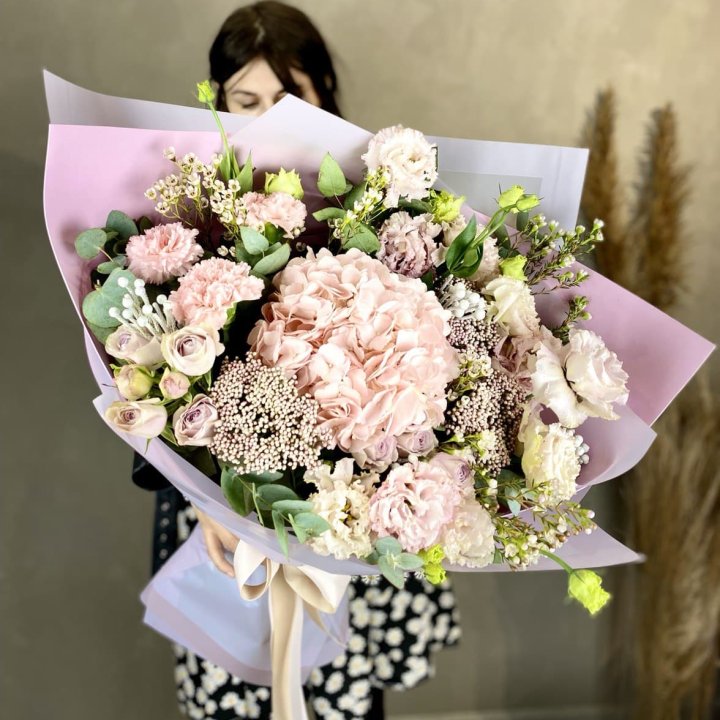 Дизайнерский букет "Трели кримс" в Костроме