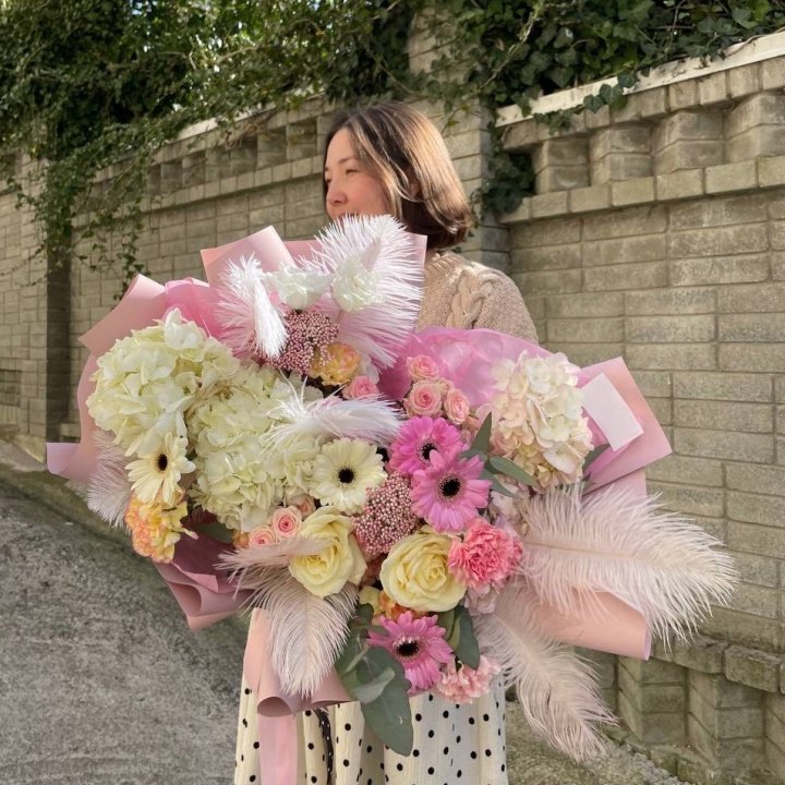 Дизайнерский букет "Валенсия" в Костроме