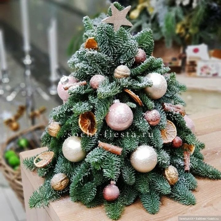 Новогодняя елочка "Блеск" в Костроме