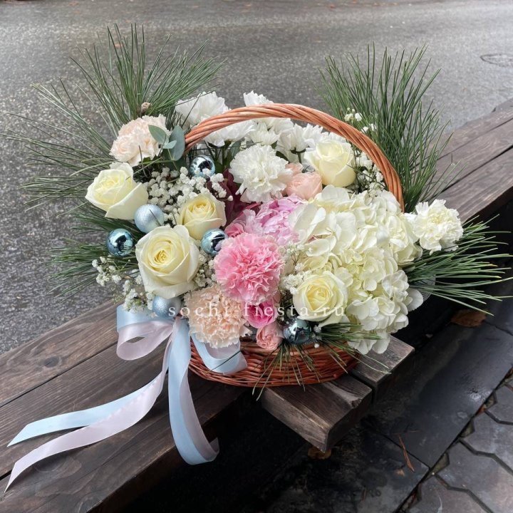 Новогодняя корзина  в Костроме