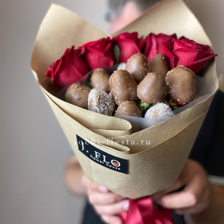 "Тандем с шоколадной клубникой" в Костроме