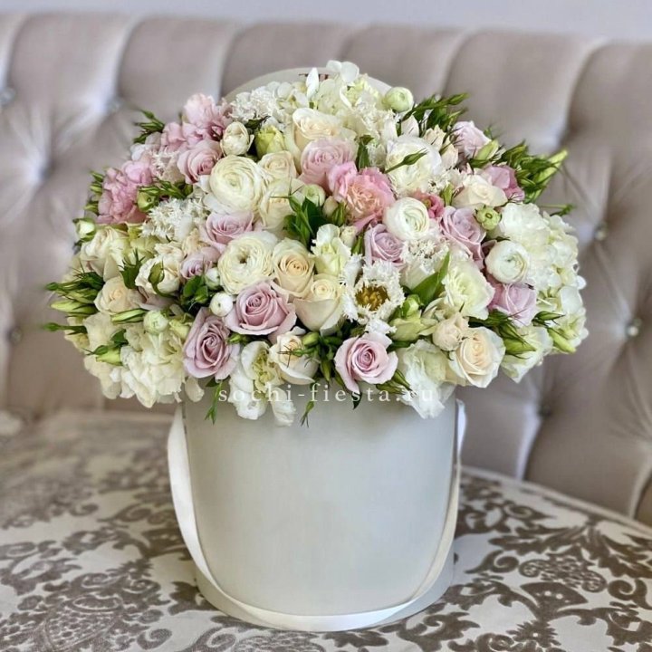 Цветочный бокс "Ловинг" в Костроме