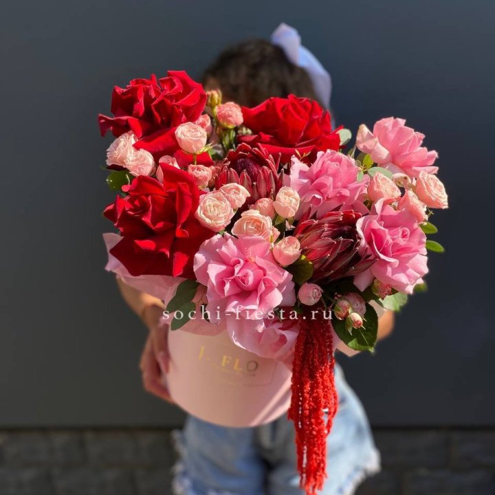 Дизайнерский цилиндр "Густо" в Костроме