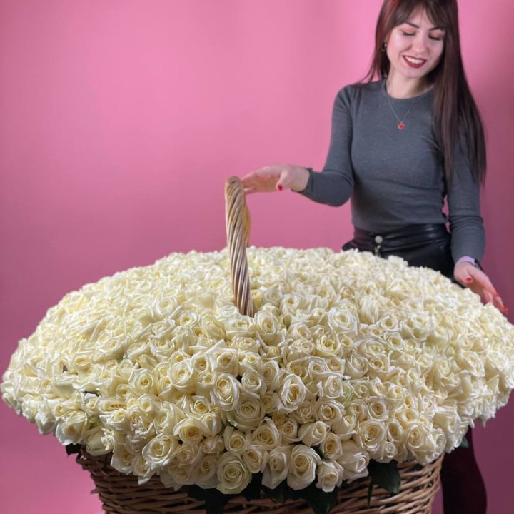 1001 белая роза в Костроме