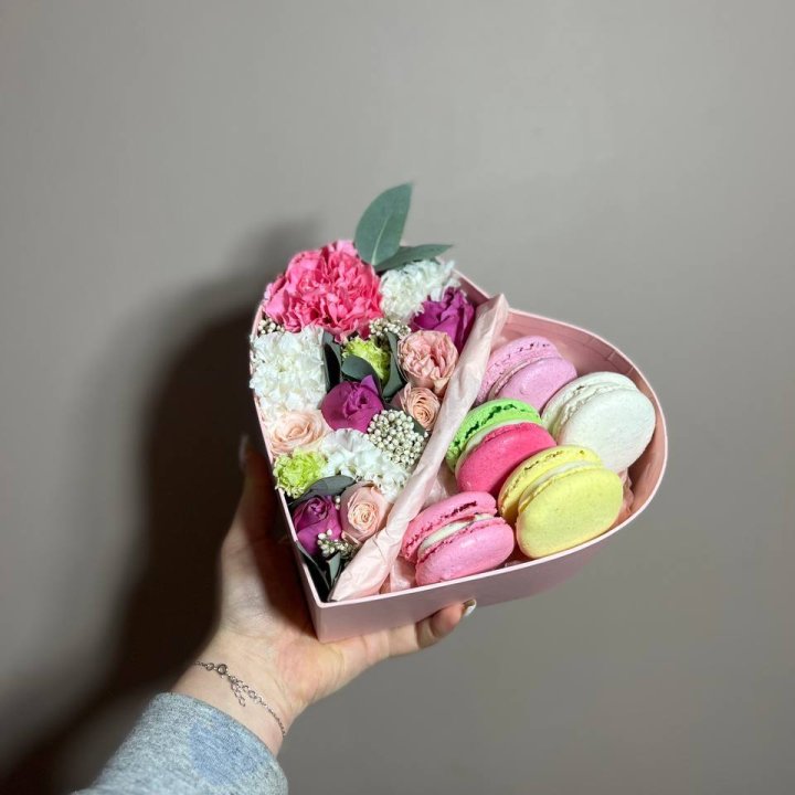 Дуо цветы и макаронсы в Костроме