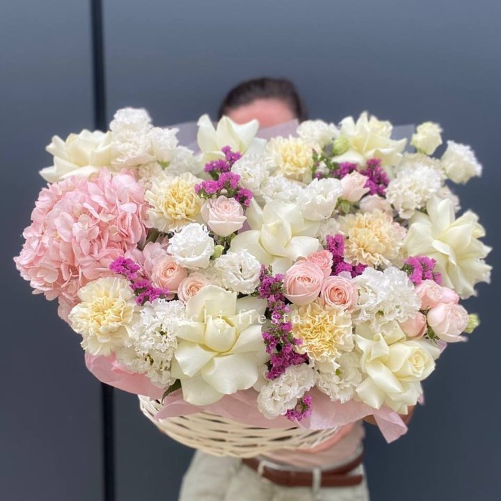 Корзина "Воздушная нежность" в Костроме