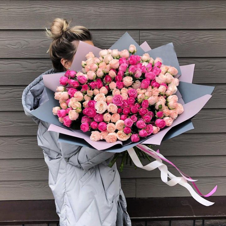 55 роз микс кустовых в Костроме