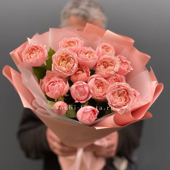 Букет комплимент из кустовых роз Джульетта в Костроме