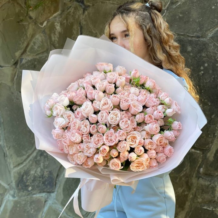 45 роза бомбастик Крем в Костроме