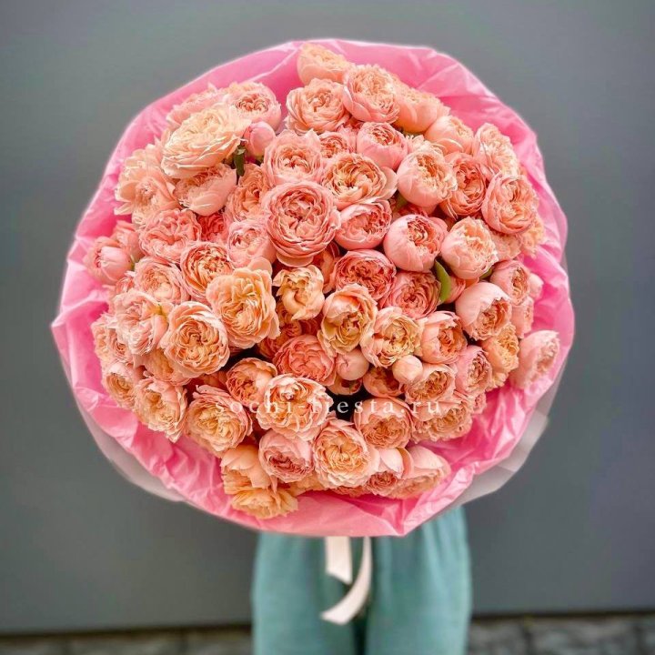 Букет кустовых пионовидных роз Джульетта "Принцесса" в Костроме