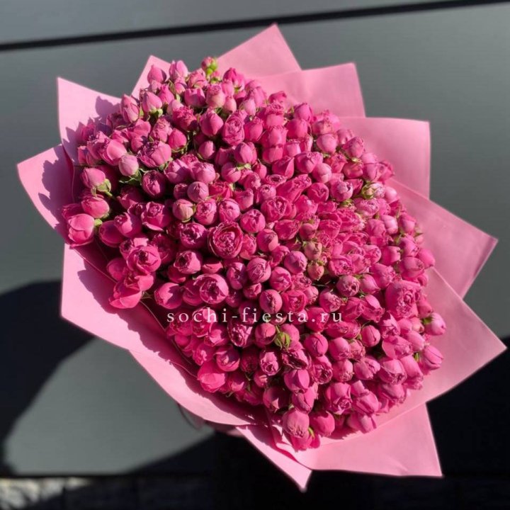 151 кустовая роза в Костроме