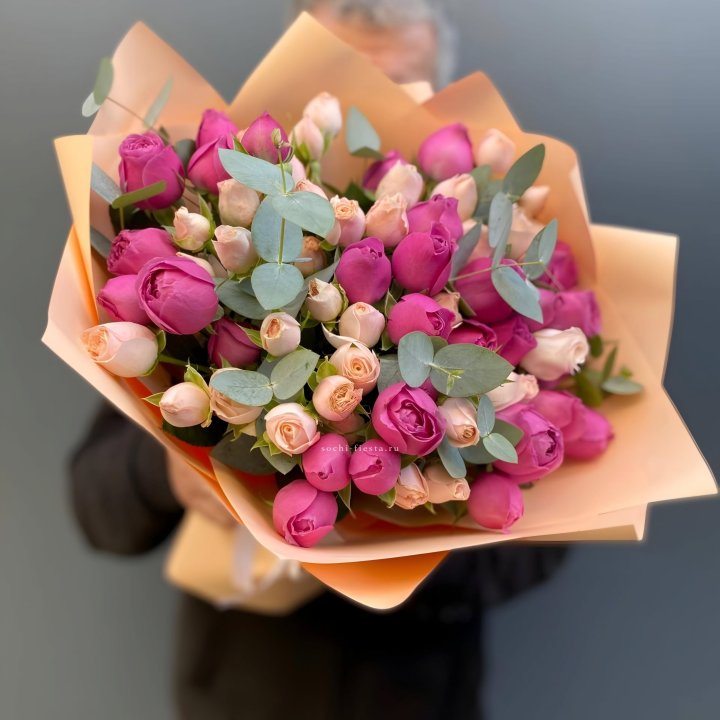 Букет кустовых роз Тендернес в Костроме