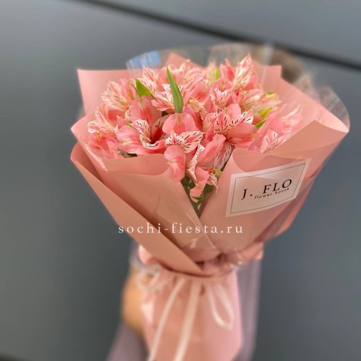 Букет альстромерий розовых в Костроме