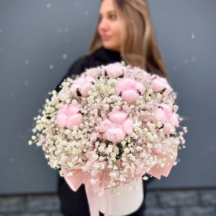 Гипсофилы с хлопком в шляпной коробке в Костроме