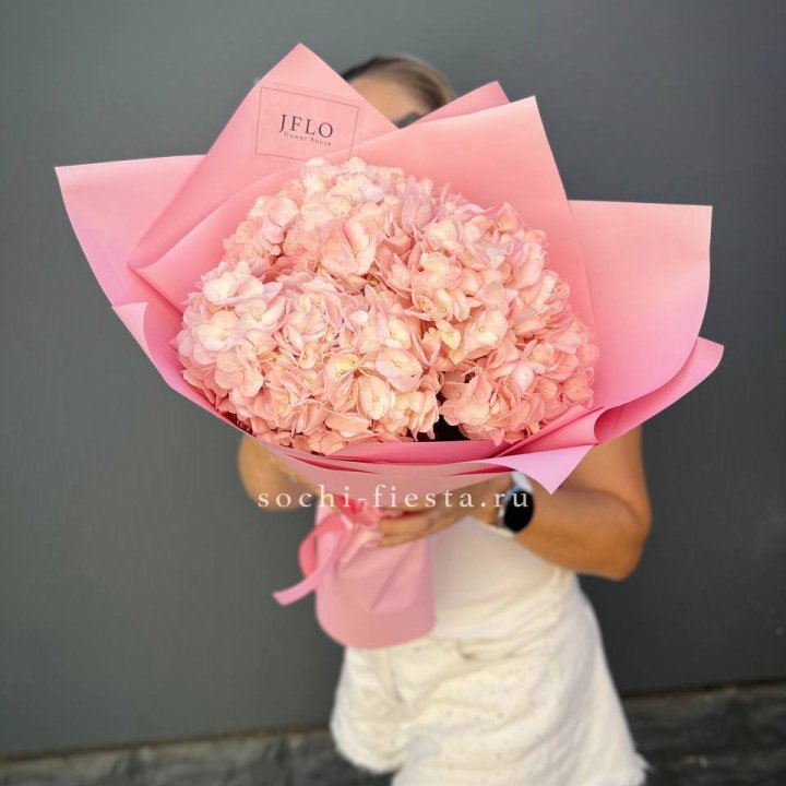 Букет гортензий "Крем" в Костроме