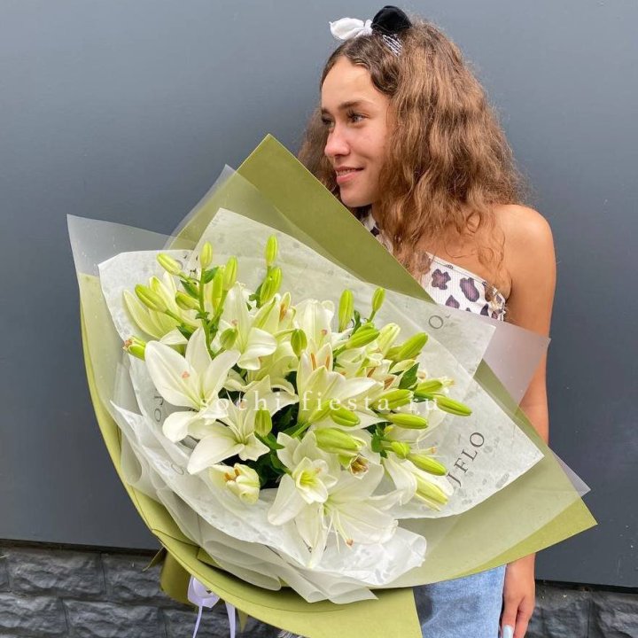 Букет  лилий "Изумруд" в Костроме