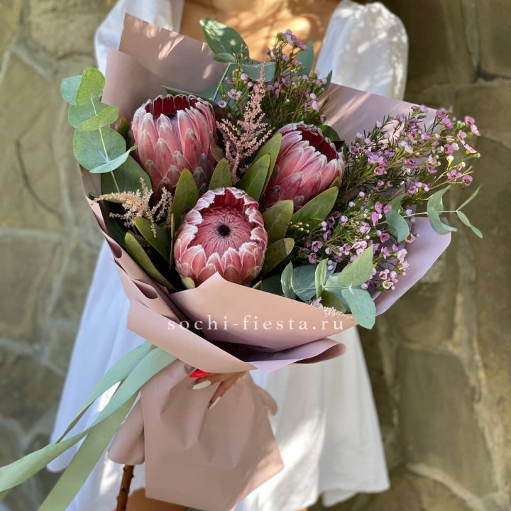 Букет из протеи "Клеопатра"  в Костроме