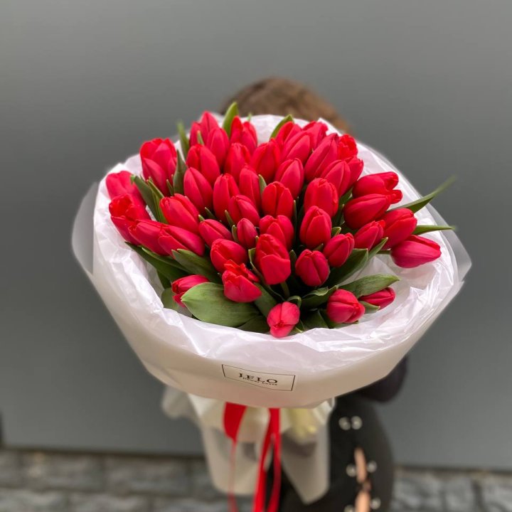 51 тюльпан "Любовь" в Костроме