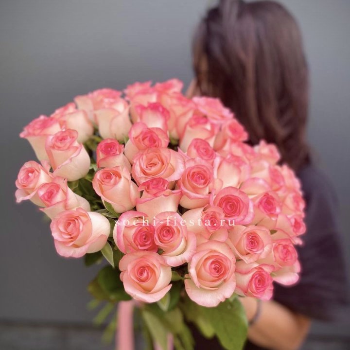 Охапка Роз Джумилия в Костроме