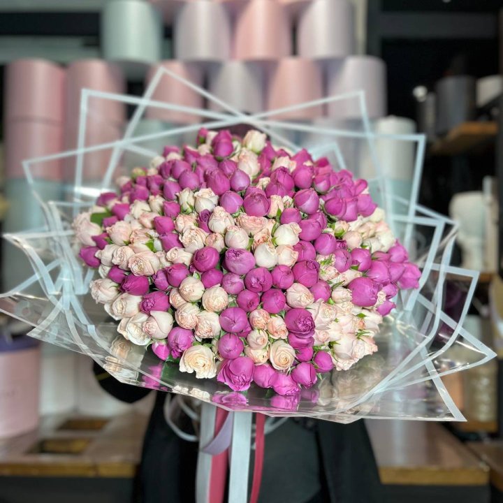 101 кустовая пионовидная роза в Костроме