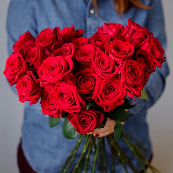 25 красных роз в Костроме