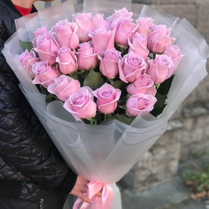 25 высоких розовых роз в Костроме