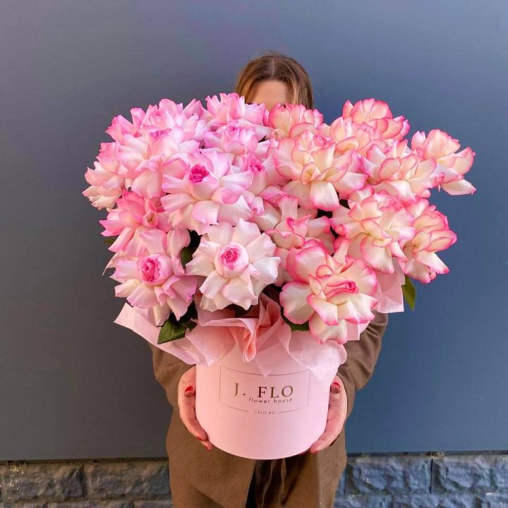 25 Французских роз микс в боксе в Костроме