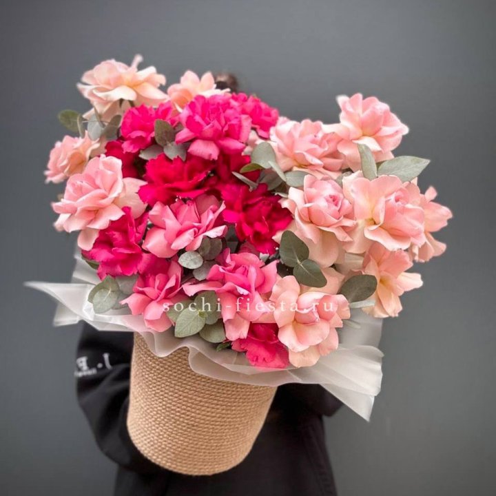 23 Французские розы Микс в боксе в Костроме