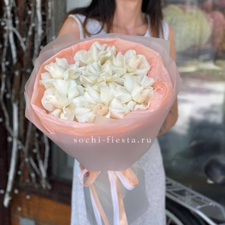 7 Белых французских роз в Костроме