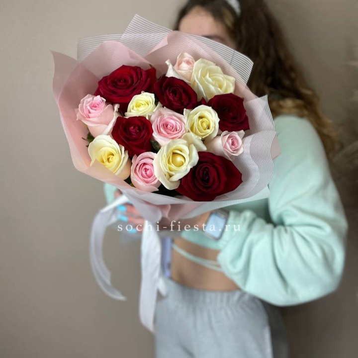 15 роз "Карусель" в Костроме