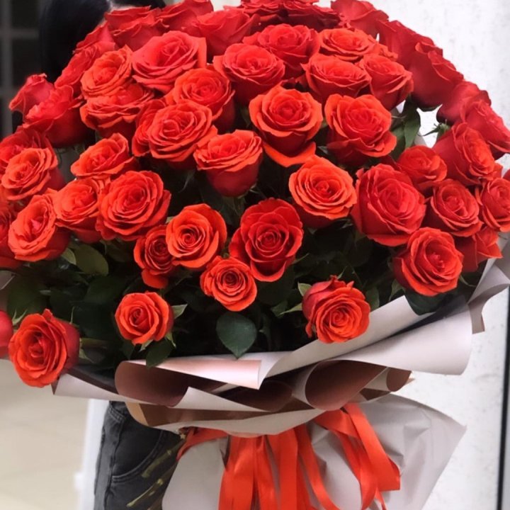 Букет высоких эквадорских роз  в Костроме