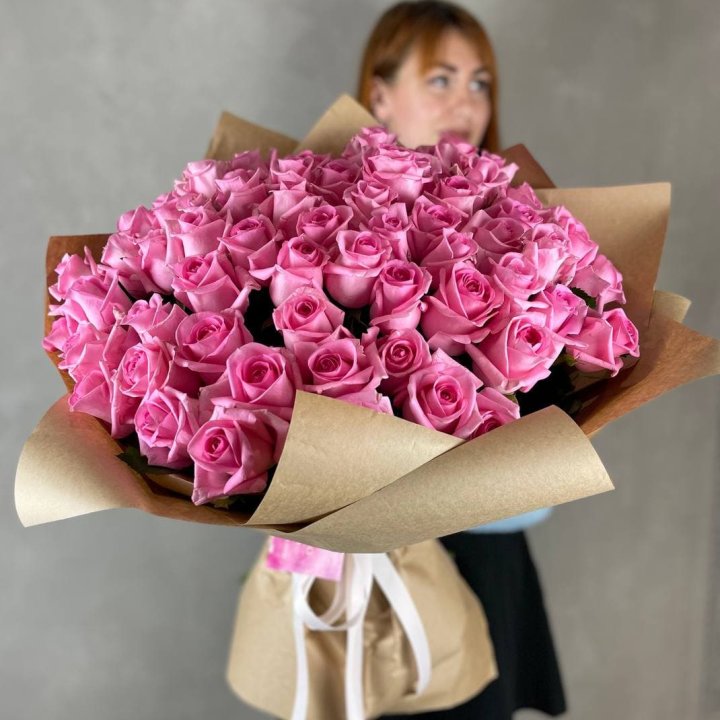 101 розовая роза в Костроме