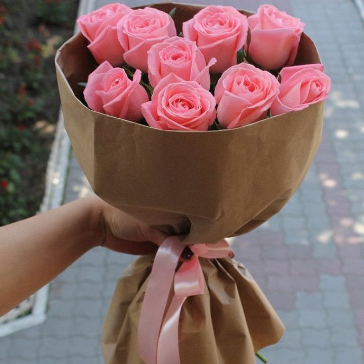 9 розовых роз в Костроме