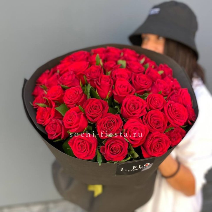 51 роза "Блек" в Костроме